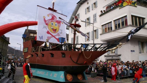 Carnavals : défiler dans les règles de l’art …. et de la circulation